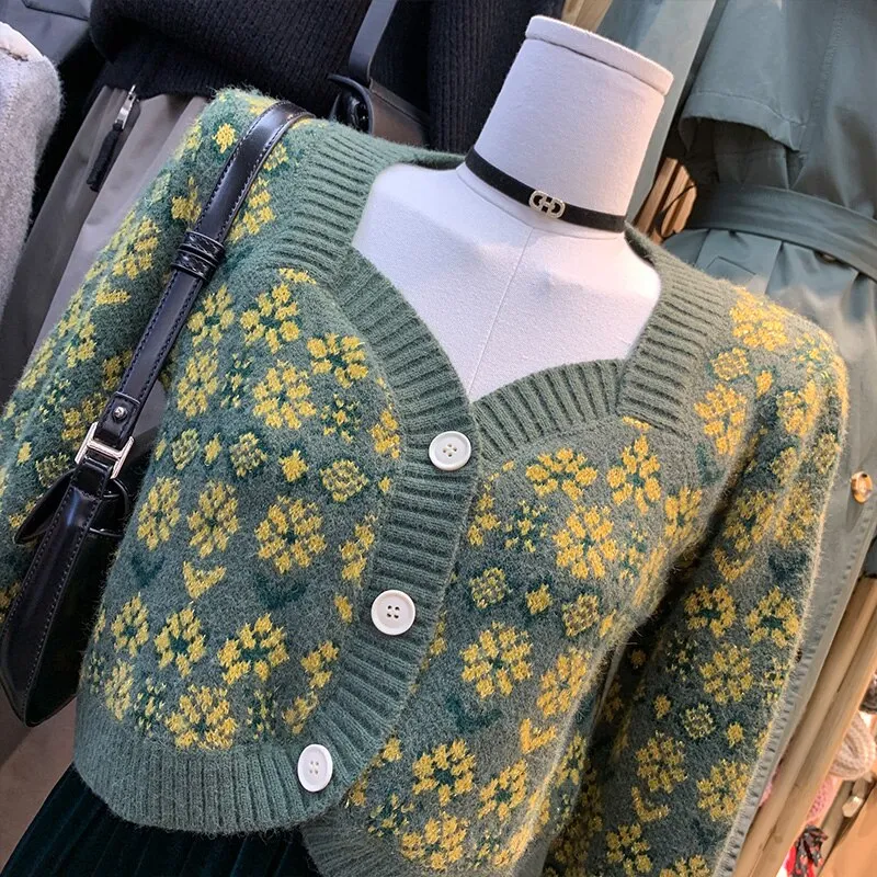 Button-Down Cardigan With Floral Pattern